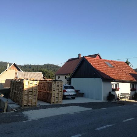Apartamento Kuca Za Odmor "Jasna" Crni Lug Exterior foto
