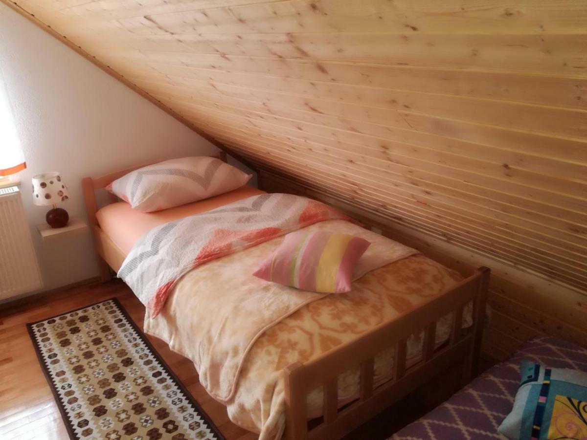 Apartamento Kuca Za Odmor "Jasna" Crni Lug Exterior foto